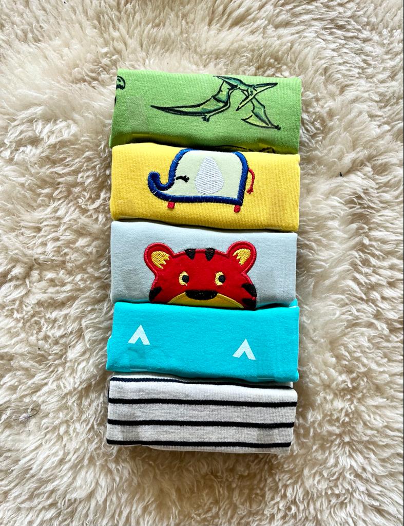 PACK 5 BODIES CON DISEROS Y COLORES VARIOS PARA NIÑO MANGA LARGA - Tesoritos Baby