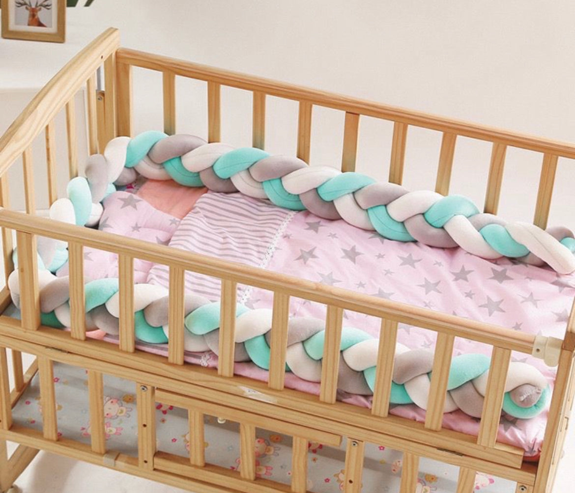 TRENZA PROTECTORA PARA LATERALES DE LA CUNA O CORRAL - Tesoritos Baby