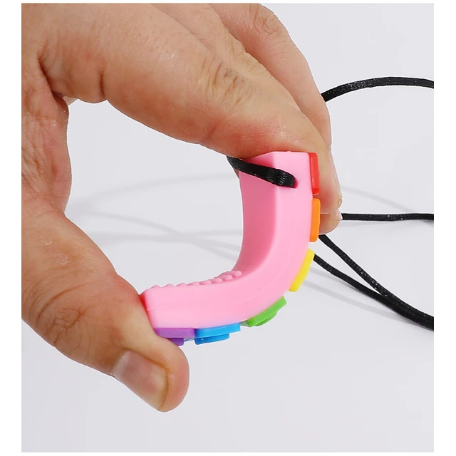 COLLAR MORDEDOR LEGO.