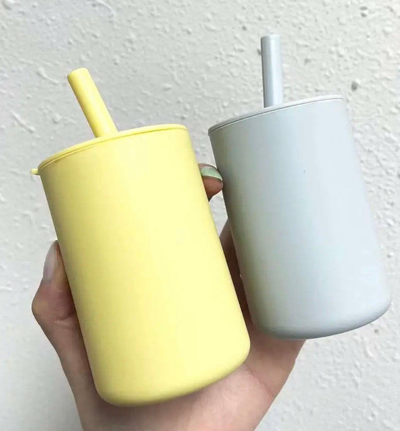 VASO DE SILICONA CON BOMBILLA - Tesoritos Baby